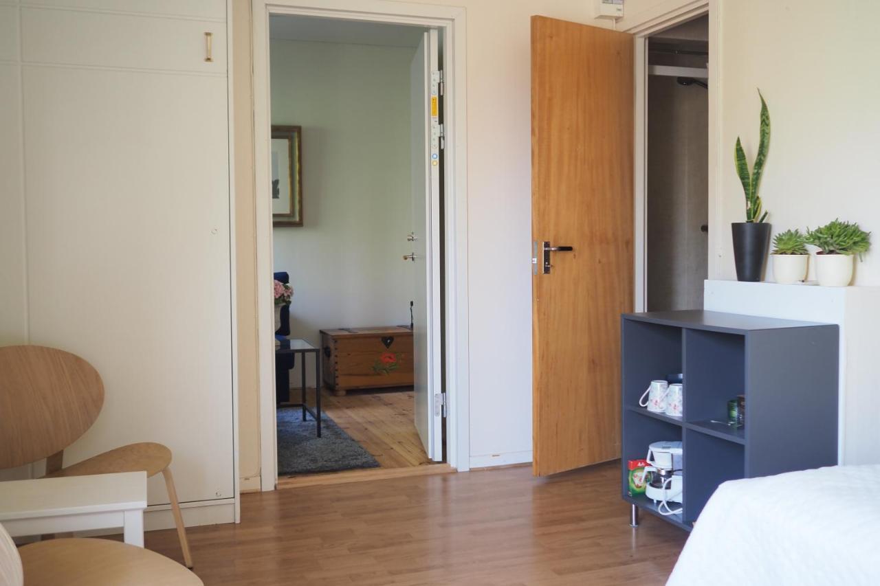 Brukshotellet Oeland - Vandrarhem Degerhamn Buitenkant foto